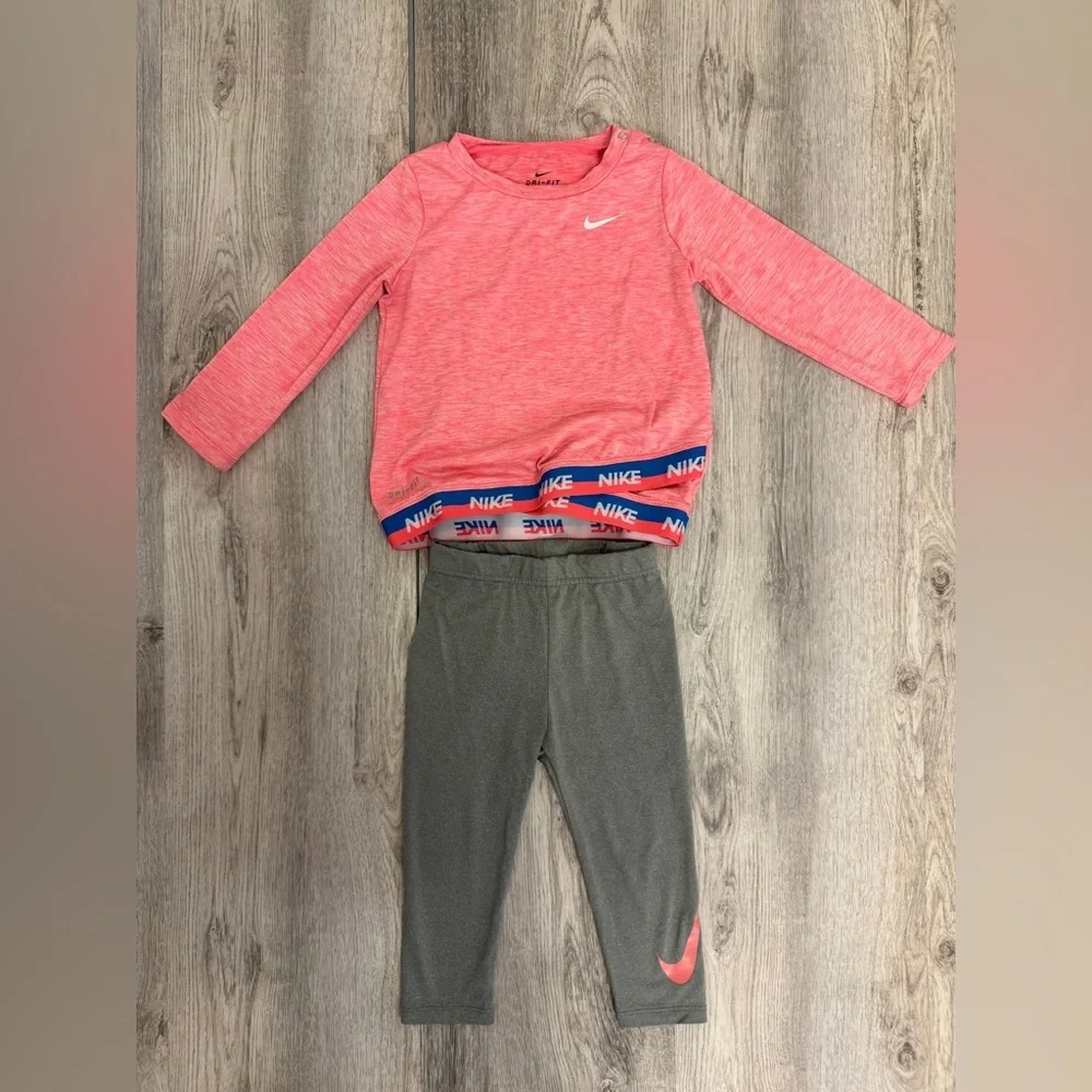 Nike Kids Matching Set in Pink  and Gray
